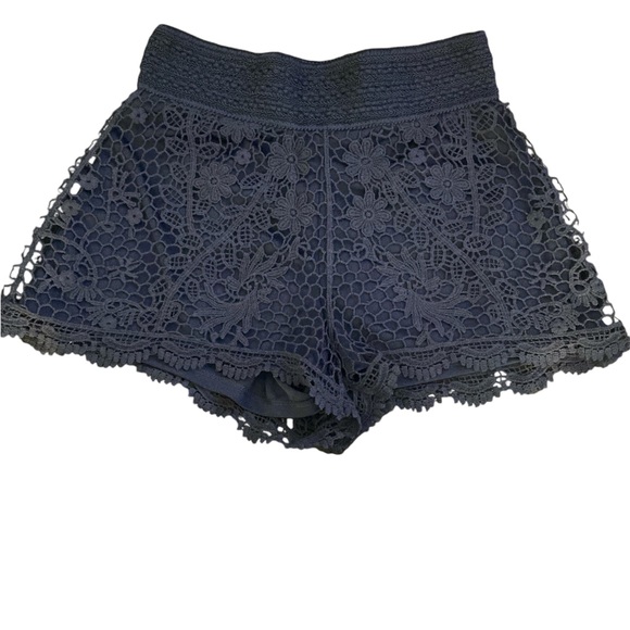 LC WOMENS NAVY LACE MACRAME SHORTS S - Picture 6 of 6